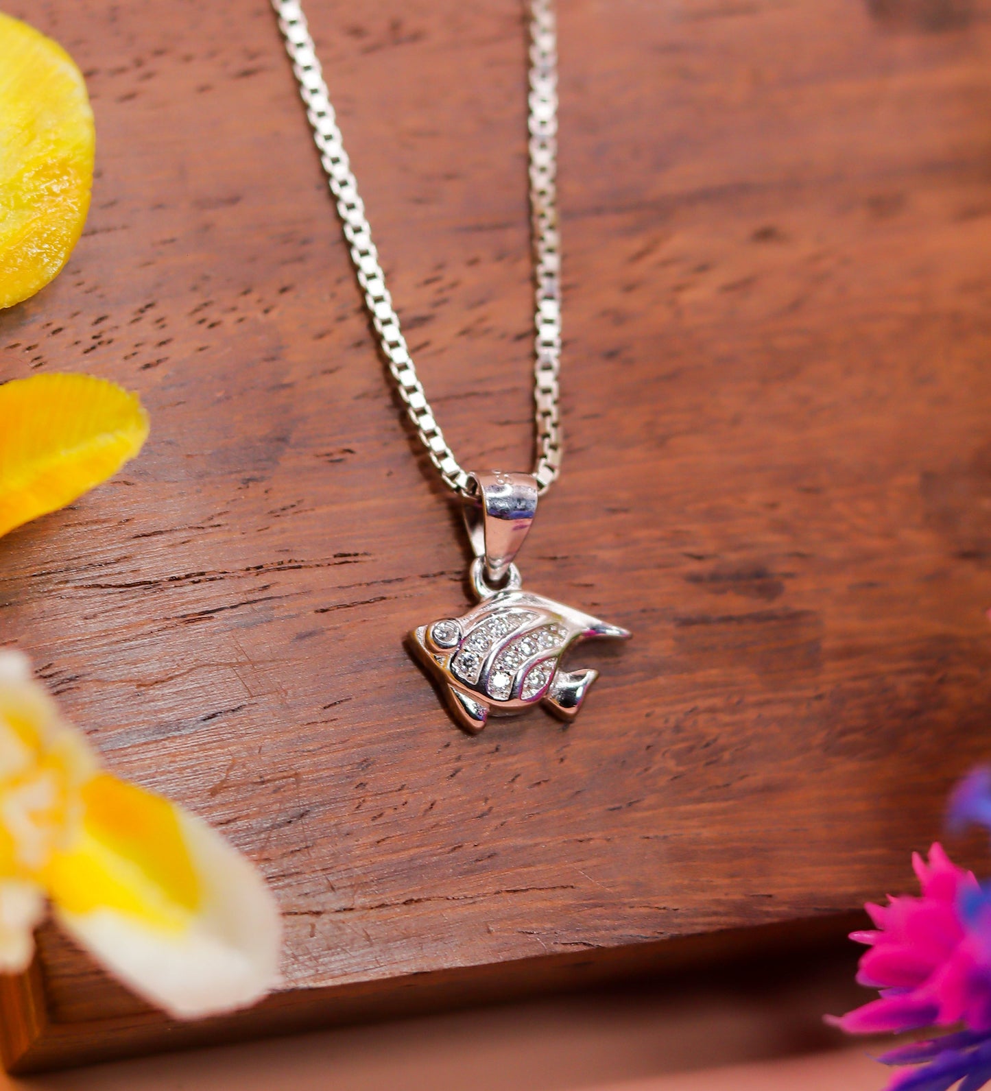 925 Sterling Silver Sparkling Fish Pendant