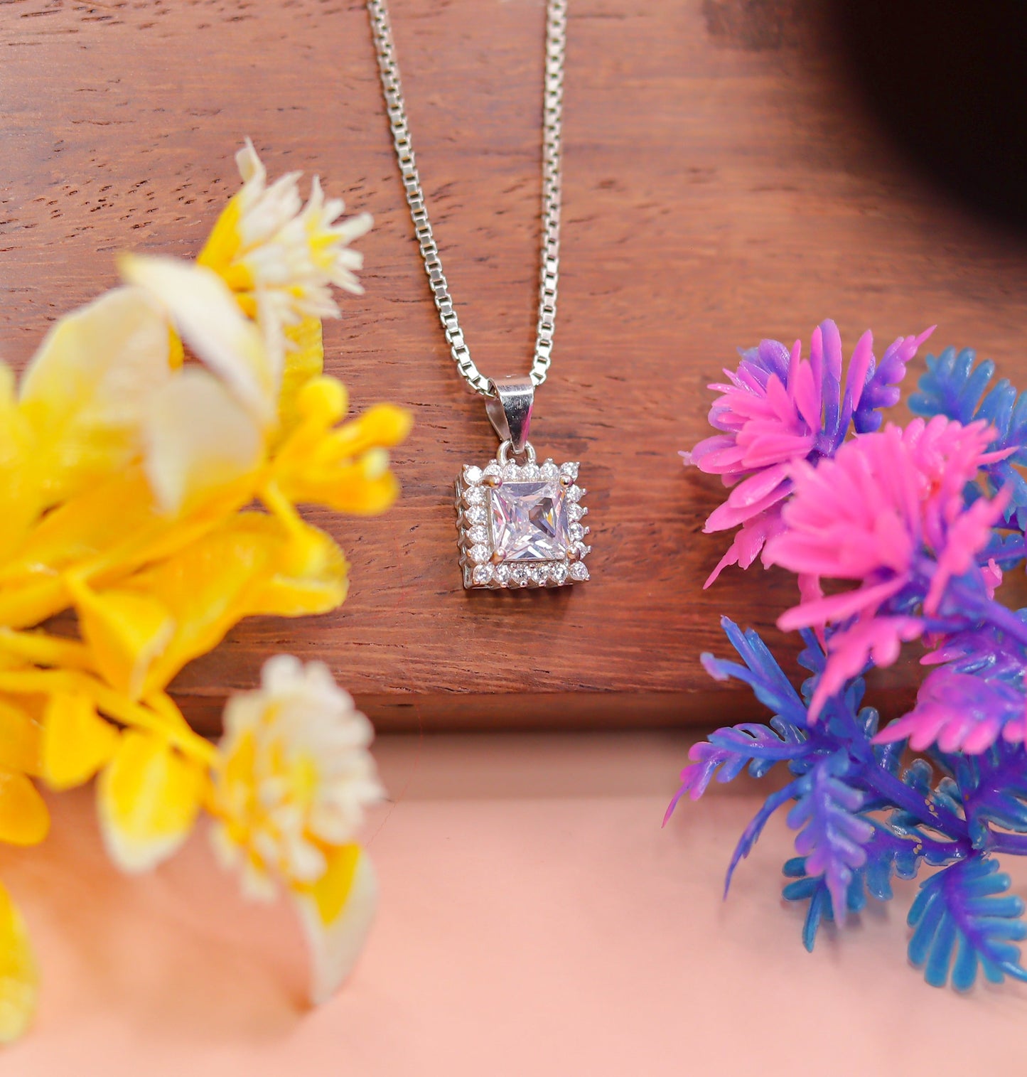Elegant Square-Cut 925 Silver Pendant with Sparkling Stones