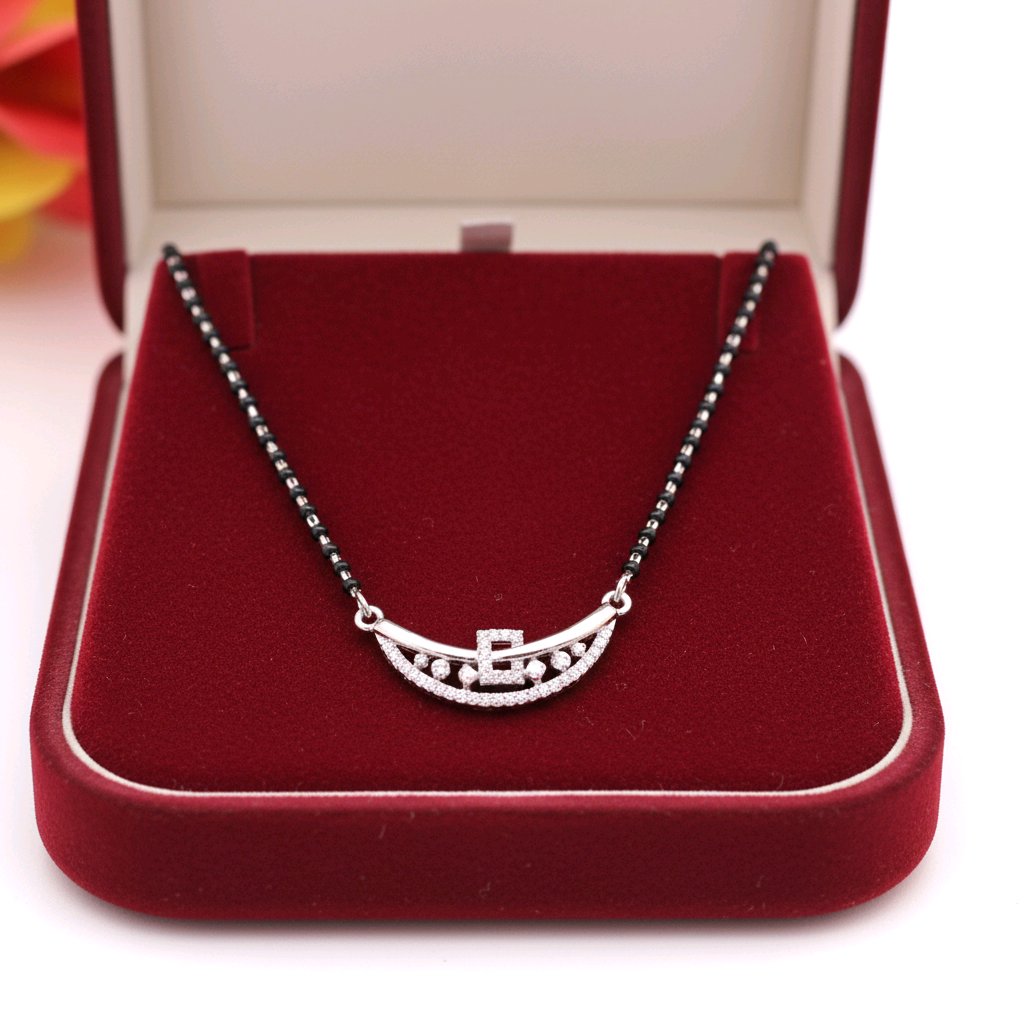 Elegant Curve Mangalsutra