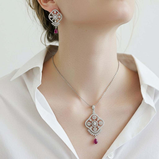 Regal Trellis Pendant Set