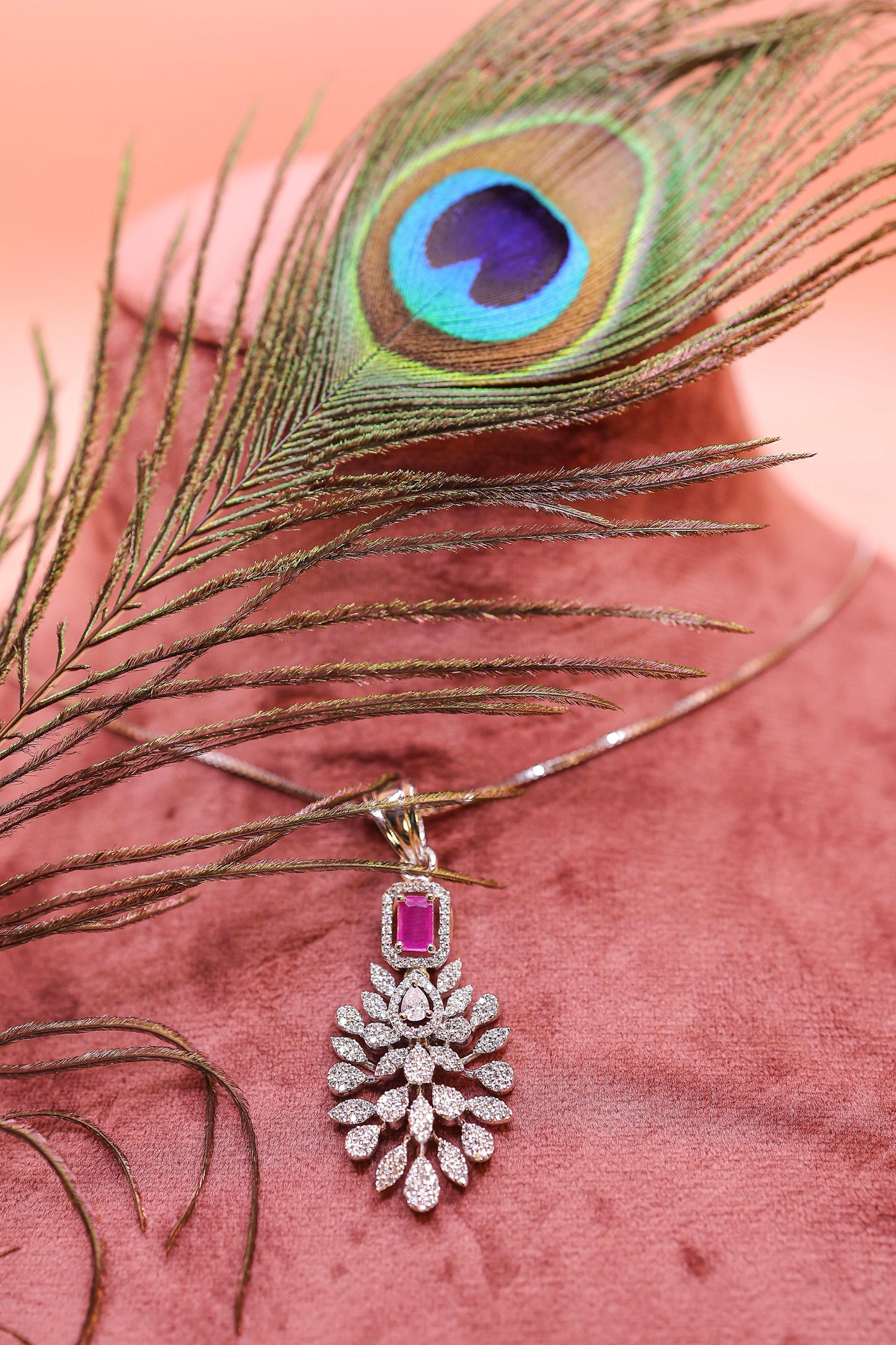 Aurora Amour Pendant Set