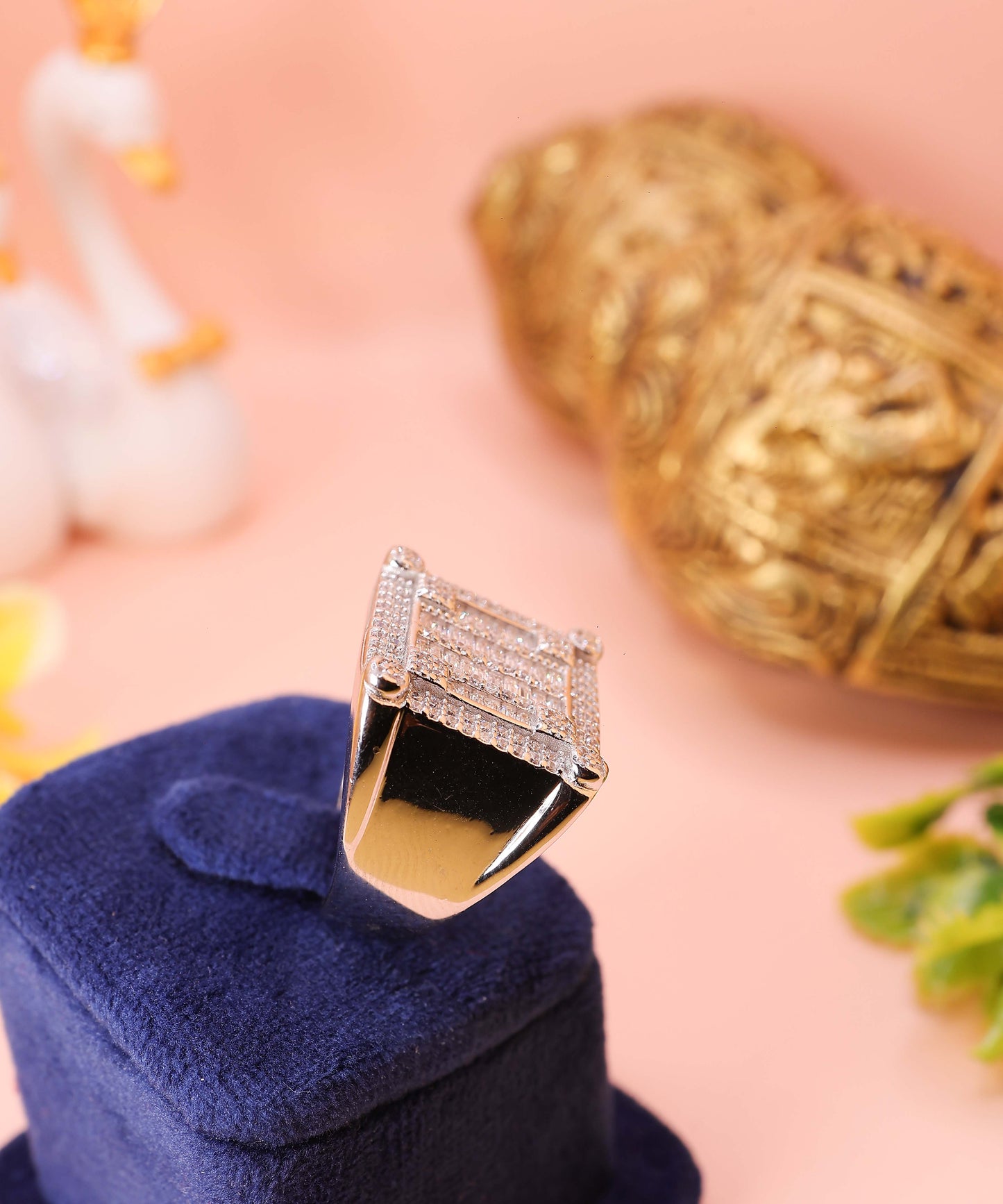 Royal Grid Diamond Statement Ring