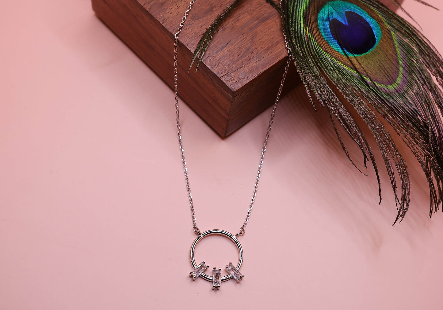 The Eterna Halo Silver Chain Pendant