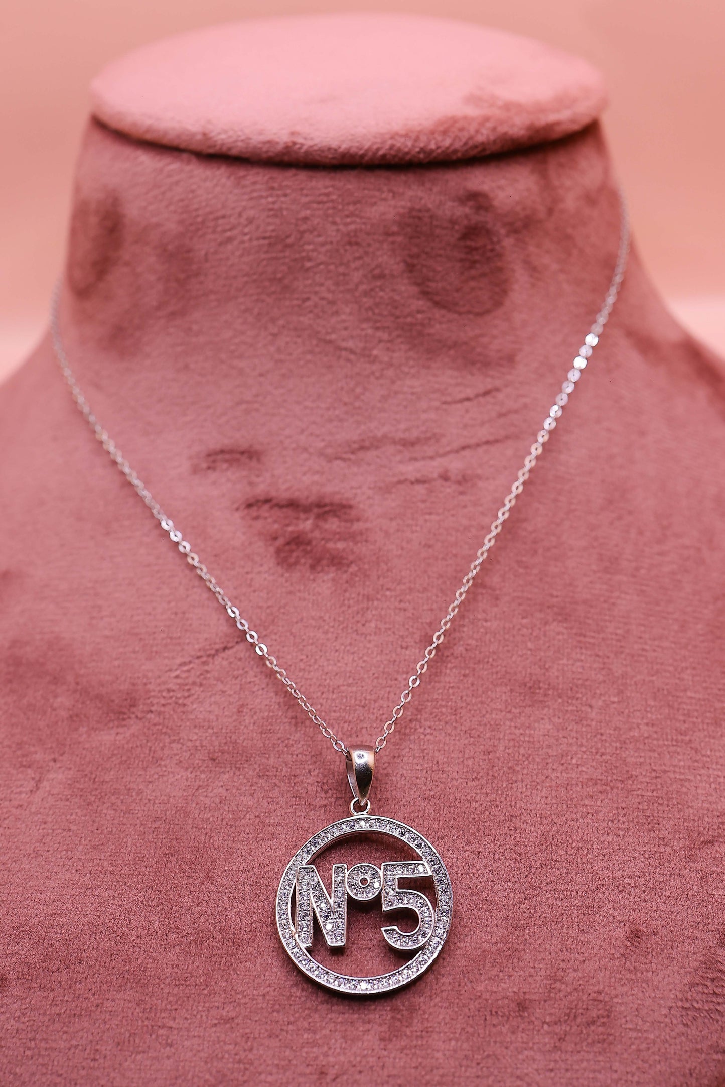 No.5 Signature Circle Pendant