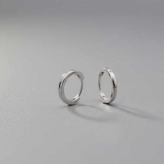 Men’s Plain Silver Hoop Earring