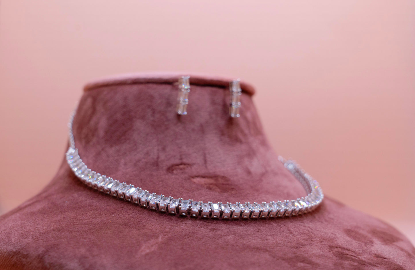 The Luminous Link Necklace