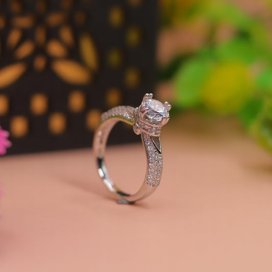 Luxe Twist Solitaire Silver Ring