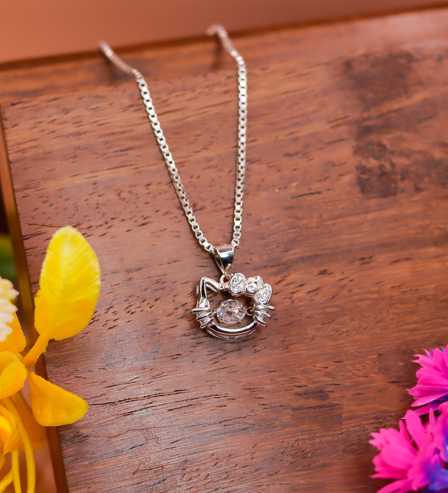 Paw Love Spark Silver Pendant